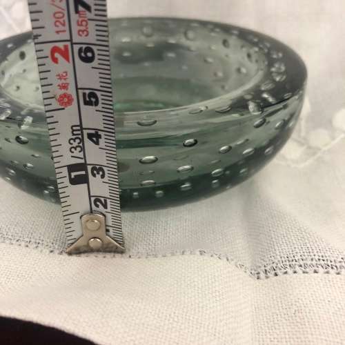 STUNNING GREEN ART GLASS BOWL WITH CONTROLLED BUBBLES